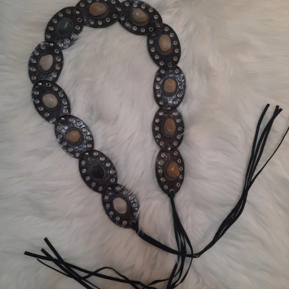 Boho western belt with stone accents - Black/tan